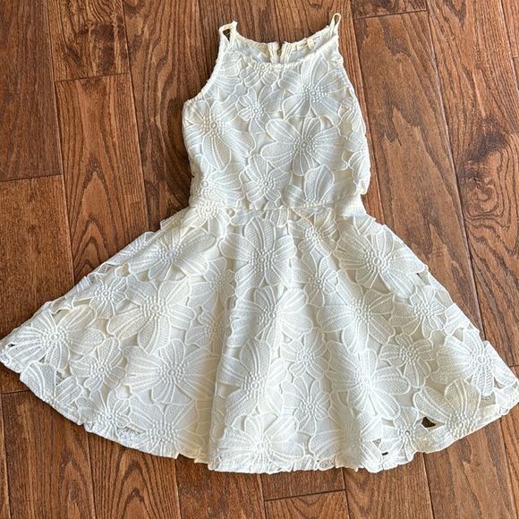 Like New-Girls Dress. Miss Behave Size Medium 8-10. Open to offers! - Picture 1 of 6